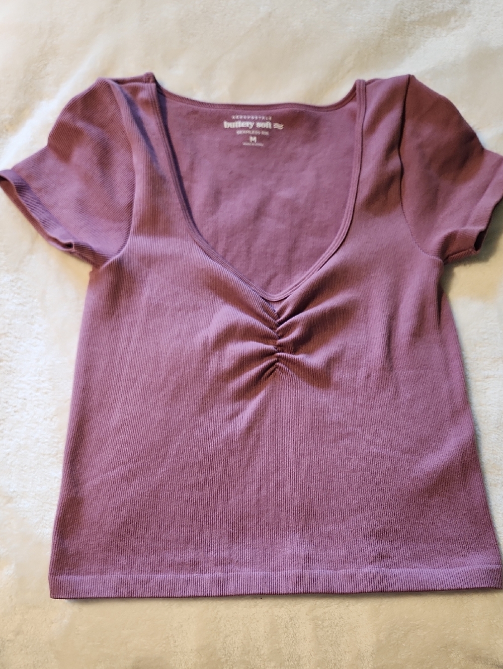 Aeropostale Mauve Ruched V-Neck Short Sleeve Tee Size M